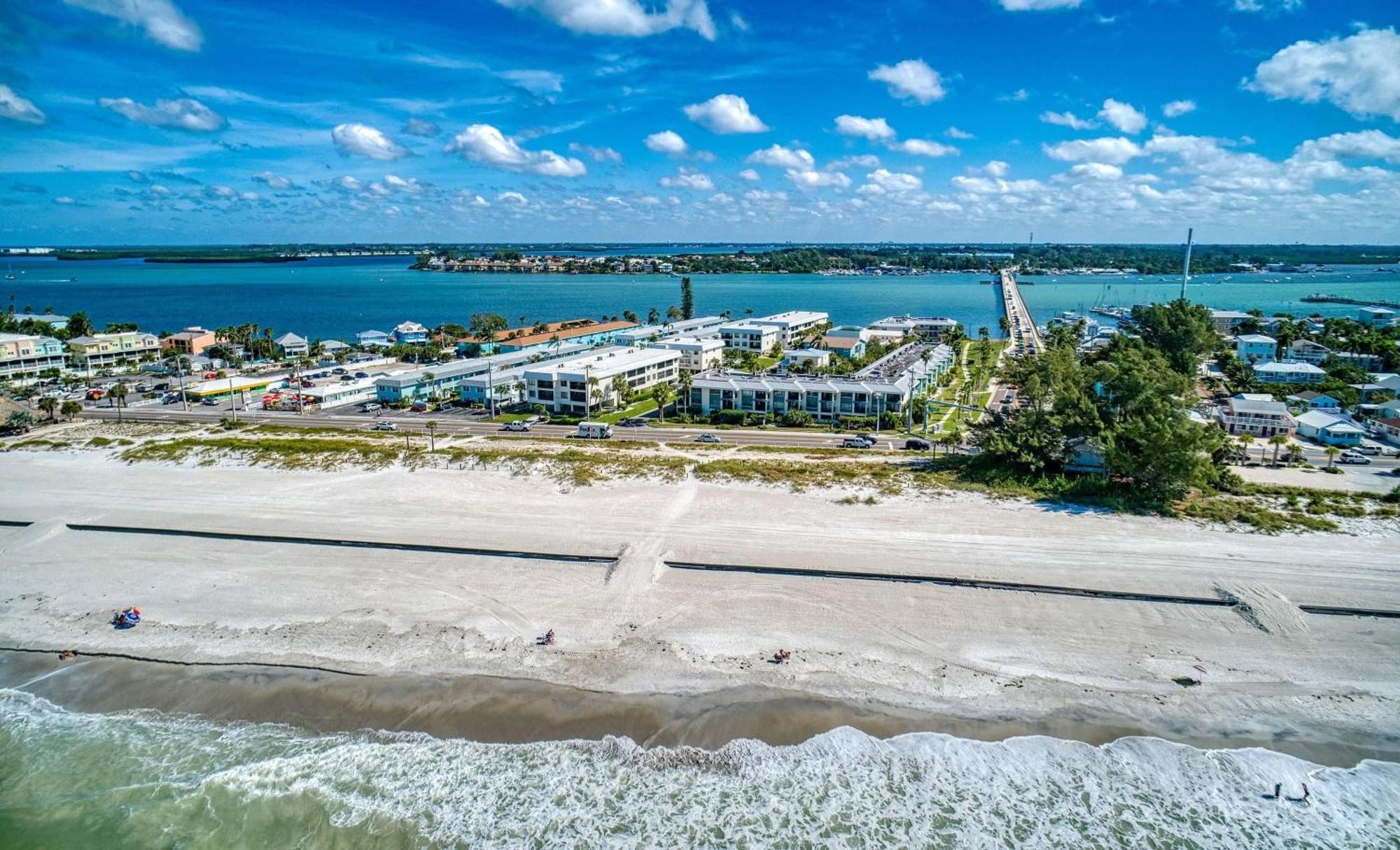 Anna Maria Island Beach Palace ブレイデントン・ビーチ エクステリア 写真