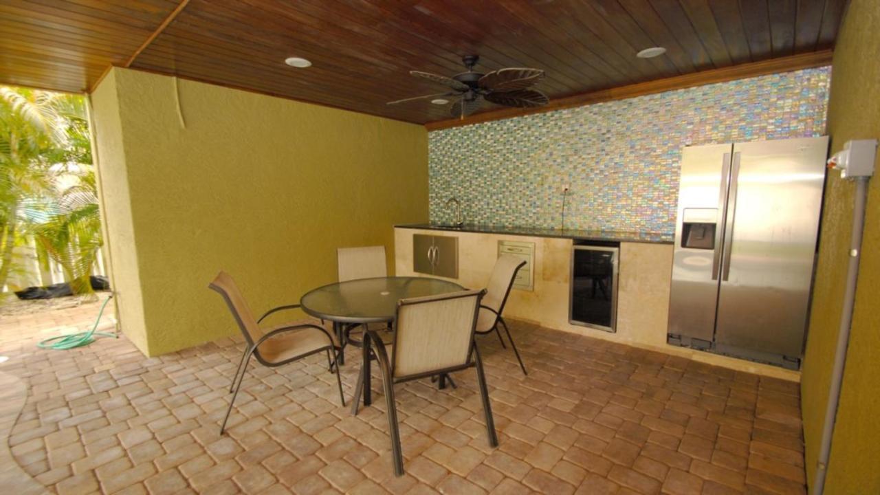 Anna Maria Island Beach Palace ブレイデントン・ビーチ エクステリア 写真